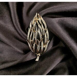 Vintage LISNER Signed Silver Tone Leaf Branch Brooch Pin